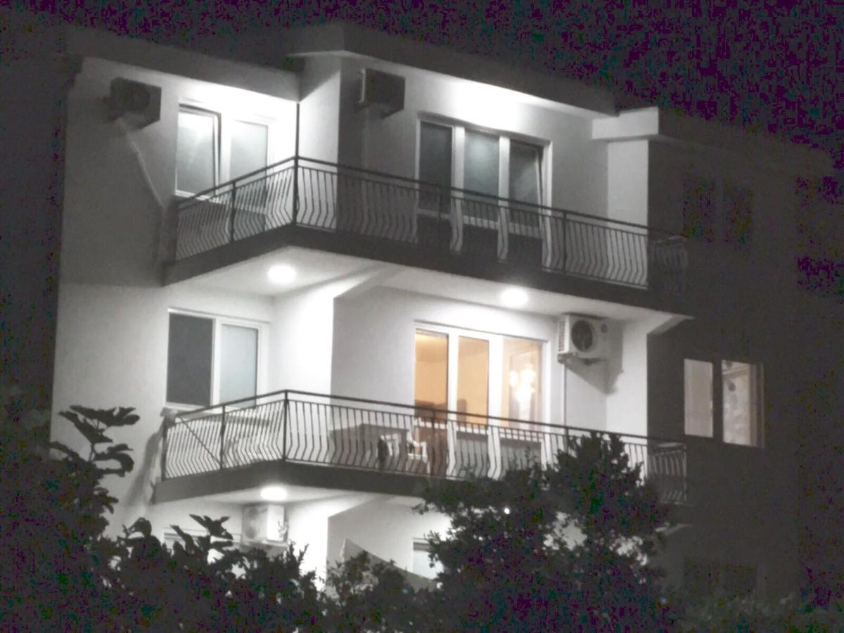 Kasneci Apartments 울친 외부 사진